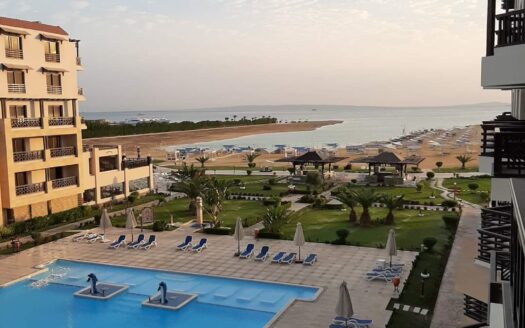 Galéria a popis rezortu Samra Bay